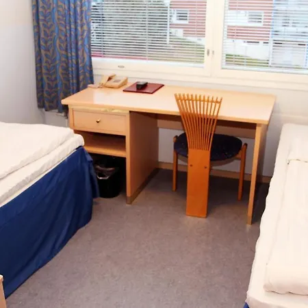 Pietari Kylliaeinen 3*